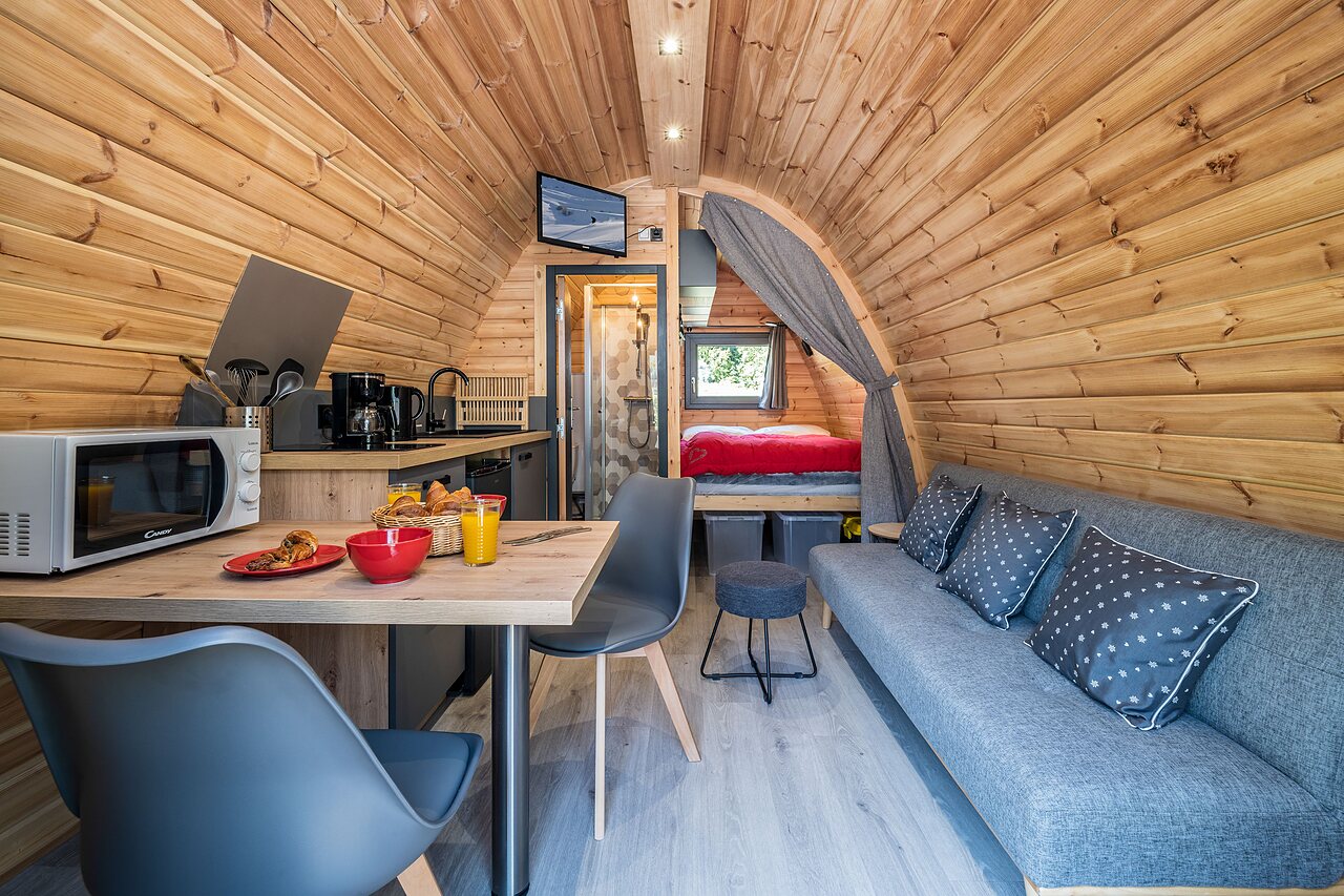 Alojamiento madera, cocina, sal�n en CLICOCHIC Alpes Lodges en Pralognan la Vanoise (73).