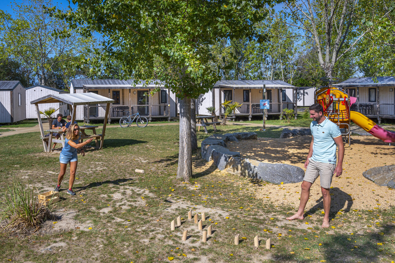 Juego M�lkky y casas m�viles en CAPFUN Armor H�ol en Piriac sur Mer (44).