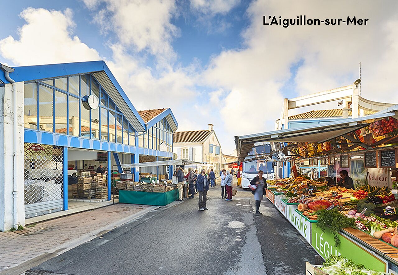 Mercado animado de L'Aiguillon-sur-Mer, un lugar para visitar en Vend�e.