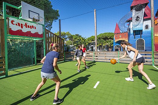 Cancha multideporte baloncesto en CAPFUN Bonne Etoile, BOIS PLAGE EN RE (17).