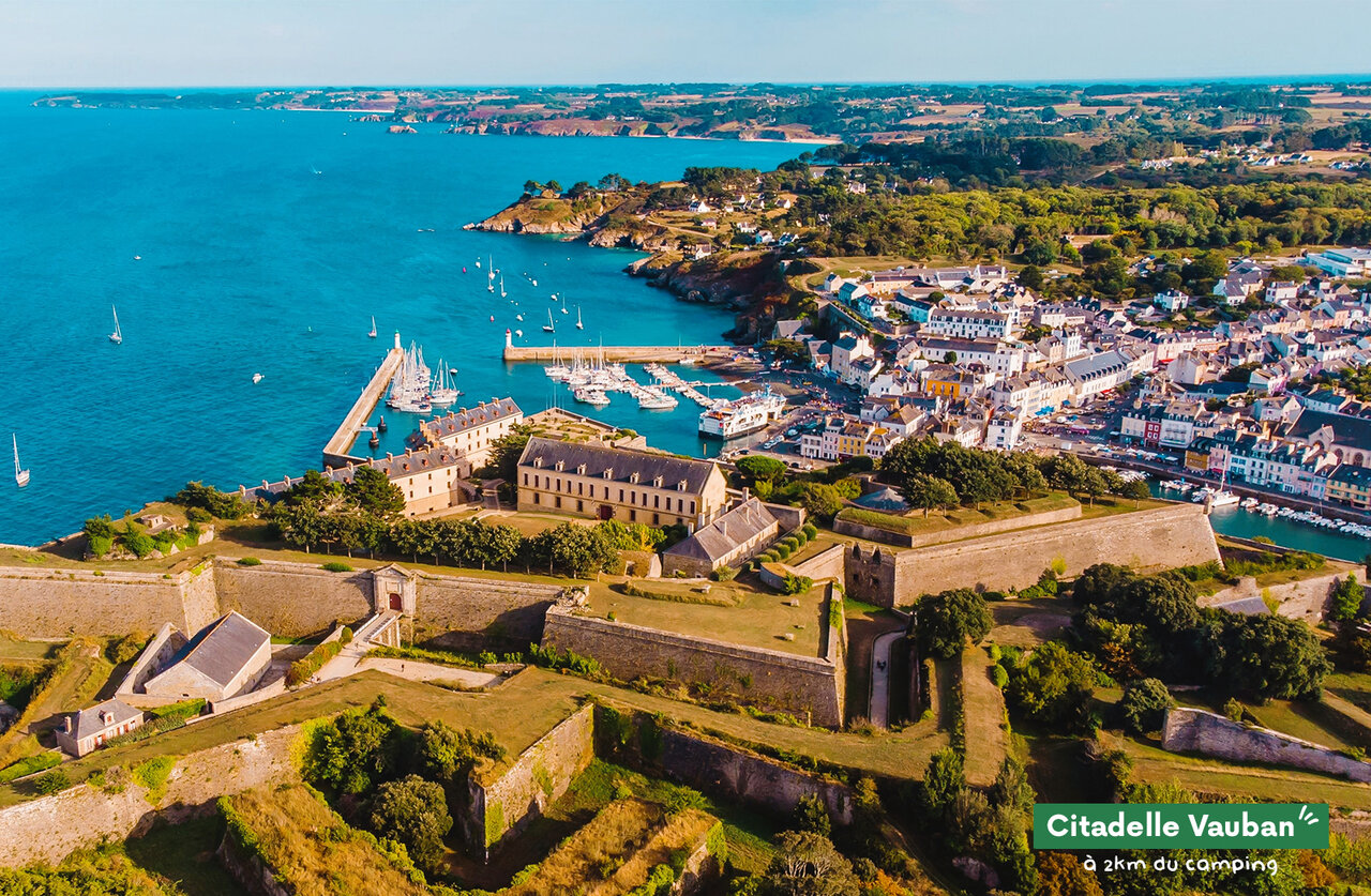 Hist�rica Citadelle Vauban, puerto y ciudad de Le Palais, Belle-�le-en-Mer.