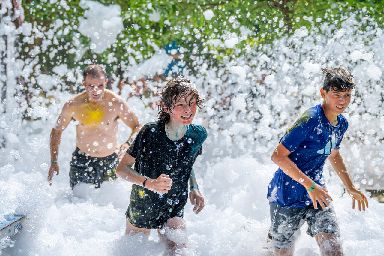 Espuma festiva en el camping VAGUES OCEANES Boudigau en LABENNE OCEAN (40).