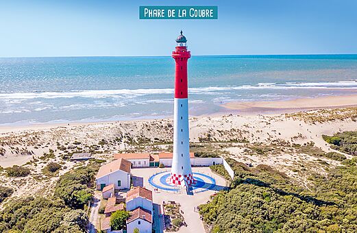 Faro de la Coubre, imponente faro rojo y blanco cerca de La Tremblade.
