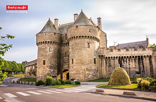 Murallas medievales de Guérande, ciudad fortificada histórica en Loira Atlántico.