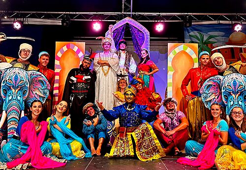 Espect�culo de animaci�n en el camping CAPFUN La Ch�naie en PORNIC (44).