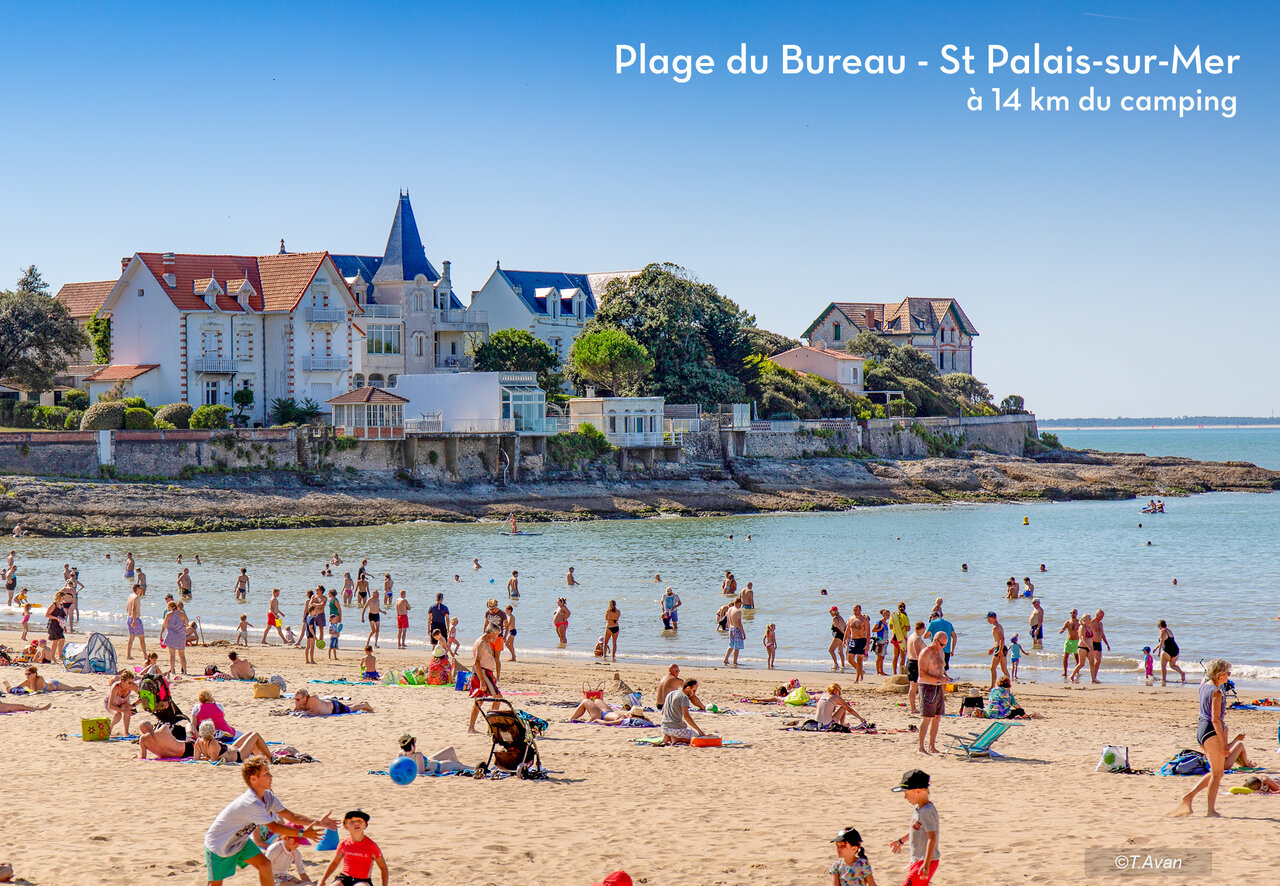 Animada Playa del Bureau en Saint-Palais-sur-Mer, Charente-Maritime, destino tur�stico cercano.