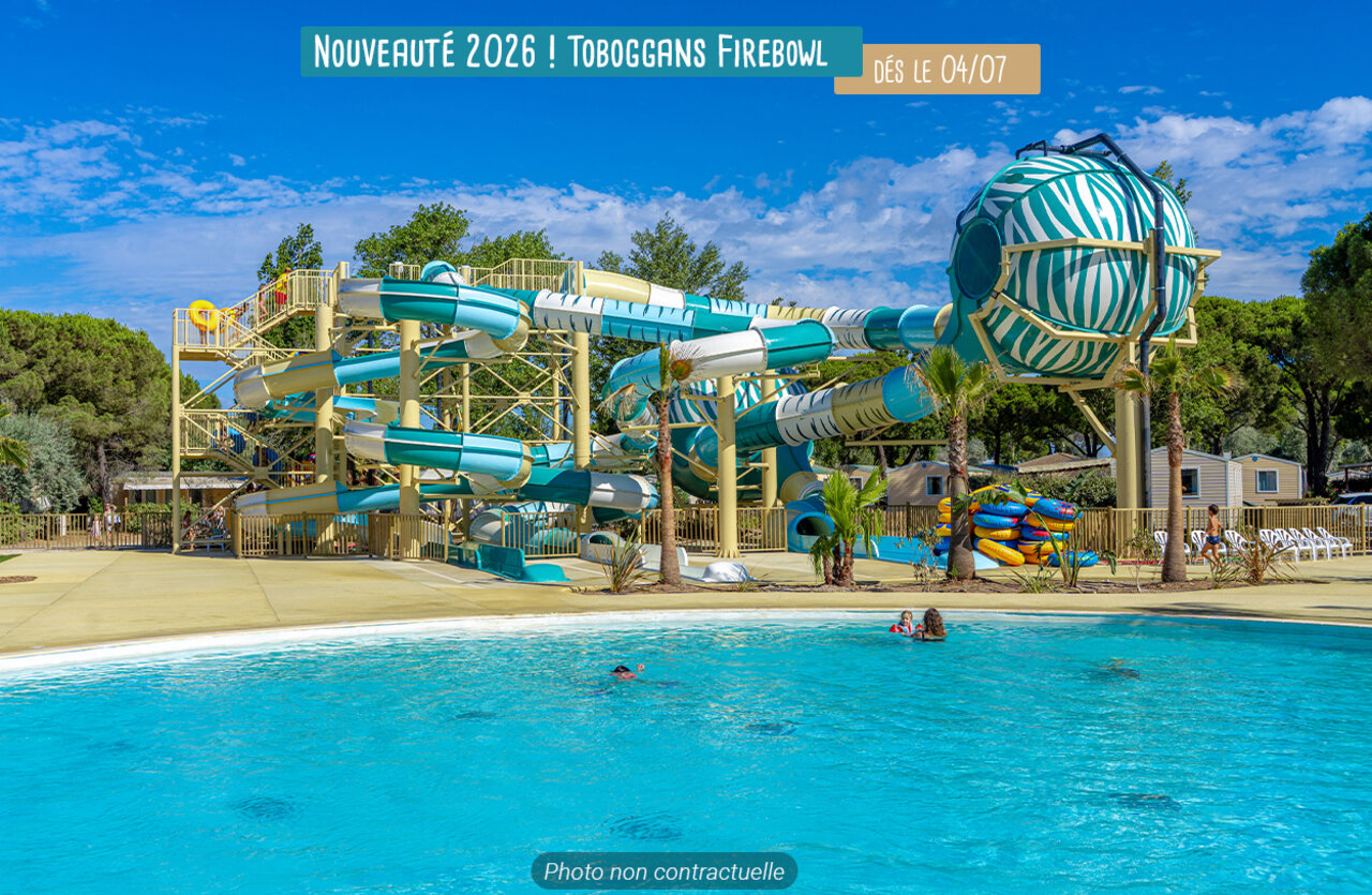 Toboganes acu�ticos Firebowl y piscina exterior en el camping VAGUES OCEANES Les Cigales.