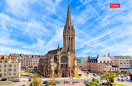 Majestuosa Iglesia Saint-Pierre de Caen, monumento hist�rico para visitar cerca del camping.