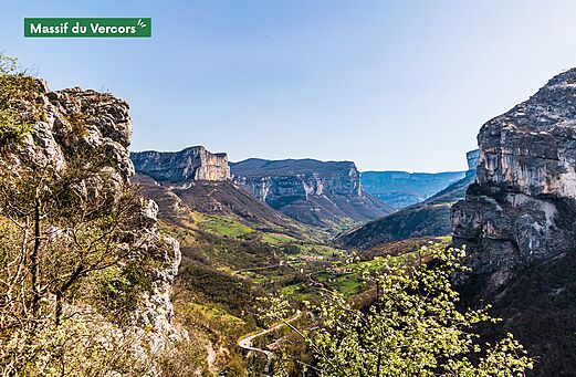 Macizo del Vercors, paisajes montañosos y acantilados impresionantes para visitar en Drôme.