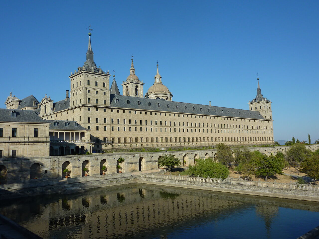 Monasterio de San Lorenzo de El Escorial, monumento hist�rico cerca de El Escorial, Madrid.