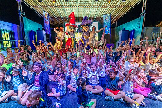Animación espectáculo infantil con mascotas en el camping CAPFUN Europing en Tarquinia.