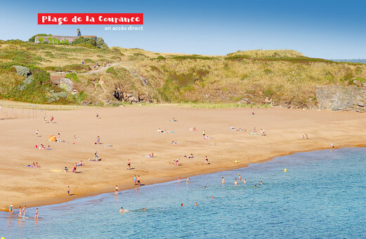 Playa de La Courance, bañistas, arena fina, CAPFUN L'Eve, Saint-Marc-sur-Mer.