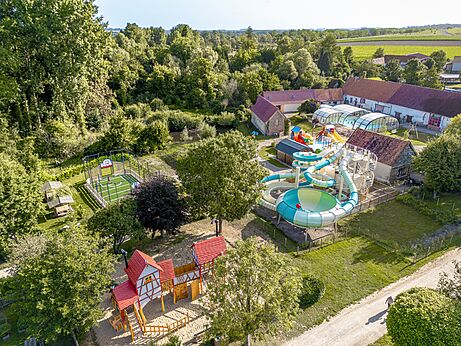 Toboganes acuáticos, piscinas, juegos en camping CLICOCHIC Ferme des Aulnes NAMPONT SAINT MARTIN.