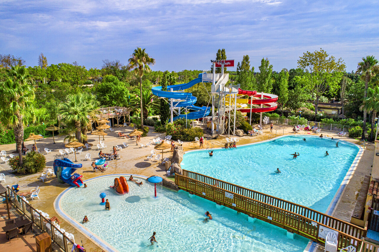 Piscina, toboganes gigantes, piscina infantil en camping CAPFUN Fleurs d'Agde en AGDE.