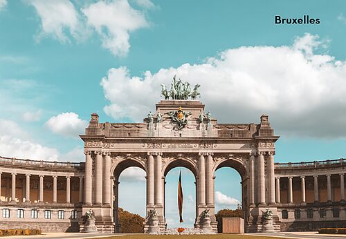 Arco del Cincuentenario en Bruselas, un monumento histórico para visitar.