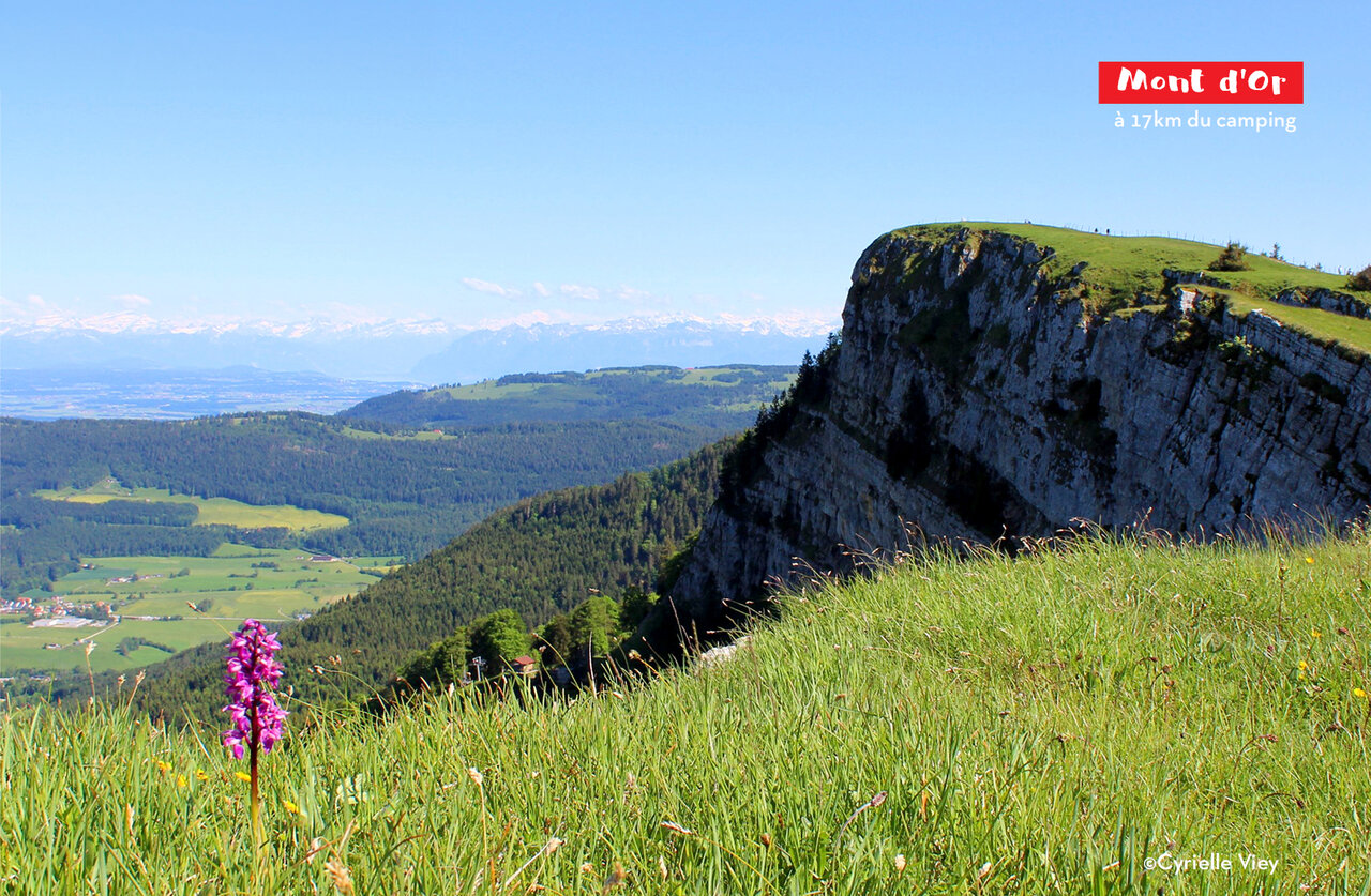 Mont d'Or, monta�a emblem�tica del Jura, lugar para visitar cerca del camping.