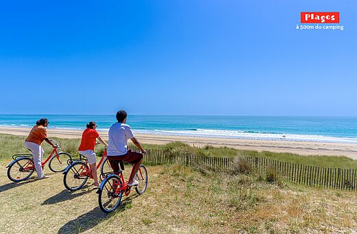 Bicicleta, playa, mar en el camping CAPFUN Golf en SAINT JEAN DE LA RIVIERE (50).