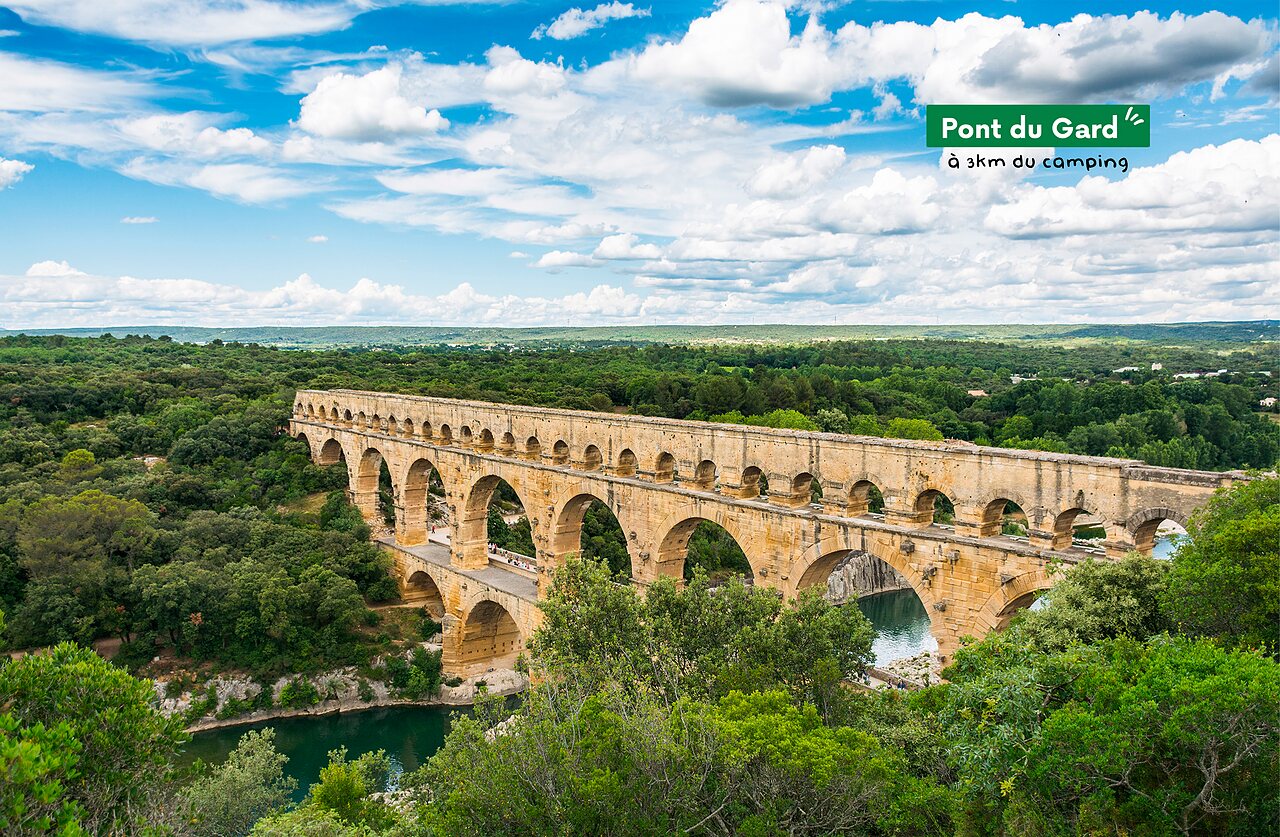 Pont du Gard, hist�rico acueducto romano, lugar para visitar cerca de Vers Pont du Gard.