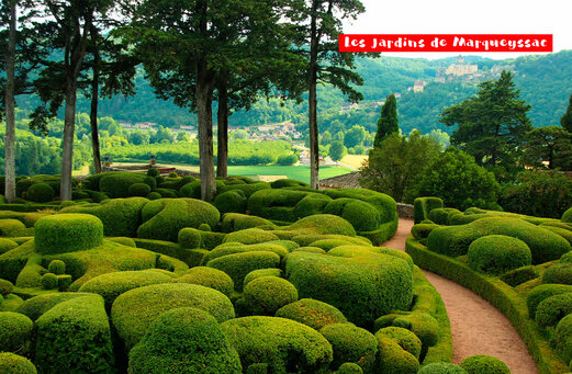 Jardines de Marqueyssac, jardines colgantes con boj esculpido y vista panor�mica Dordo�a.