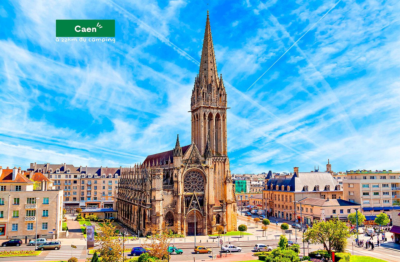 Iglesia Saint-Pierre de Caen, monumento hist�rico para visitar cerca del camping.