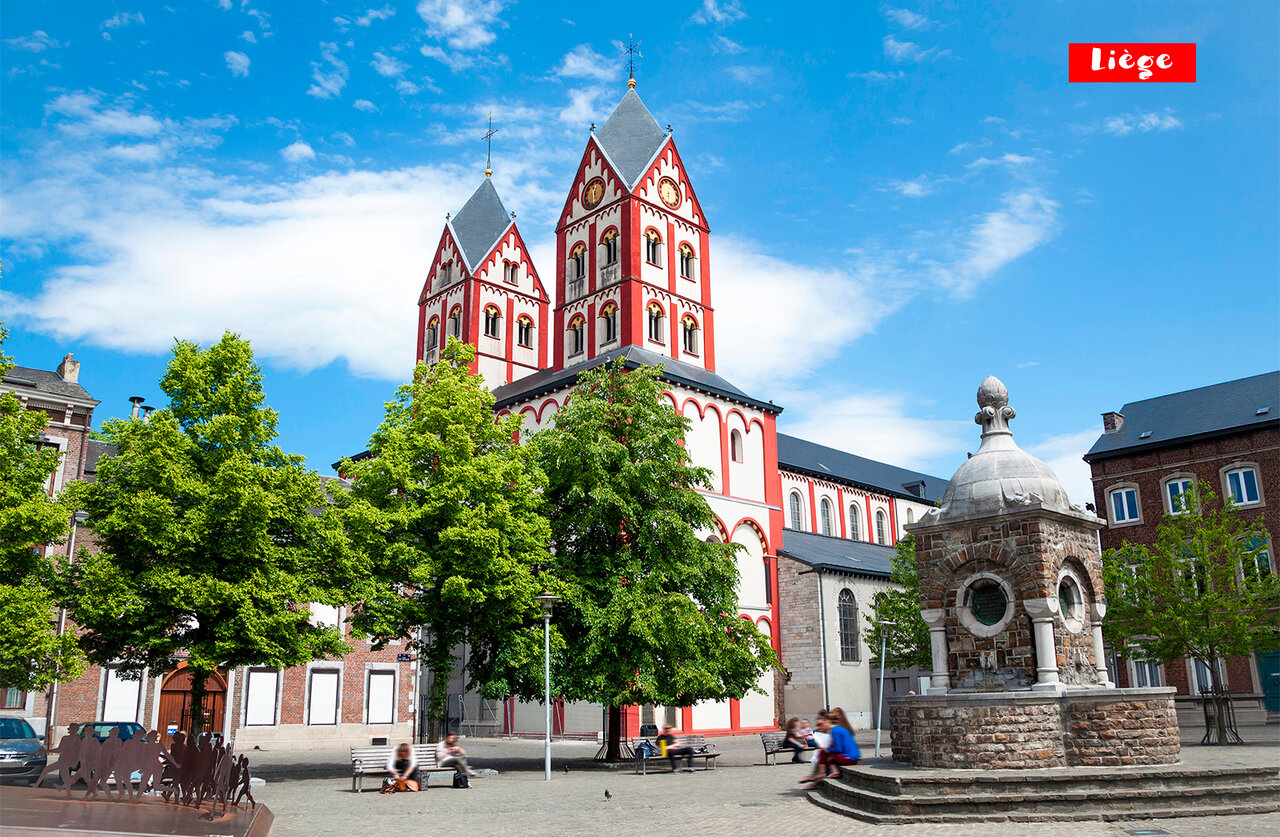 Majestuosa Bas�lica de San Bartolom� y fuente Perron, lugares para visitar en Lieja.