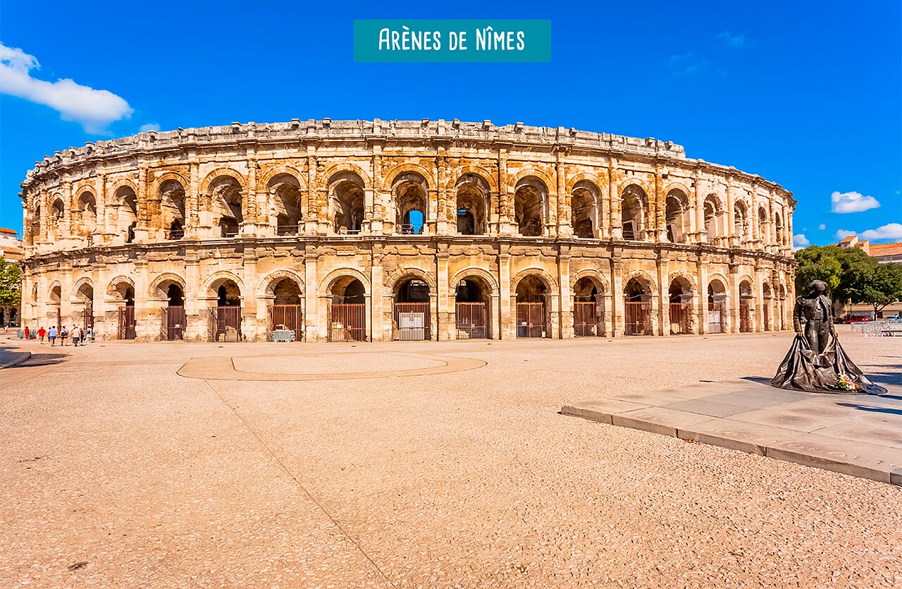 Anfiteatro romano de Nimes, monumento hist�rico para visitar en Occitania.