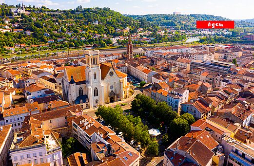 Vista a�rea de la ciudad de Agen, Lot-et-Garonne, un lugar para visitar.
