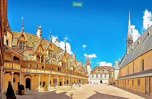 Hospices de Beaune, monumento hist�rico emblem�tico para visitar en Borgo�a.