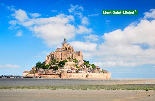 Mont-Saint-Michel, sitio histórico y abadía para visitar en Normandía, Francia.
