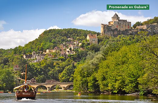Paseo en gabarra por el Dordoña, pueblo medieval y castillo en Périgord Noir.