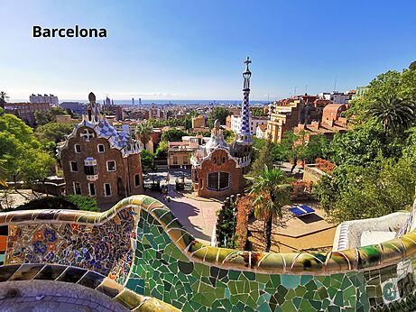 Parque Güell en Barcelona, un lugar turístico imprescindible para visitar.