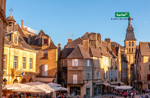 Centro hist�rico de Sarlat-la-Can�da, ciudad medieval del P�rigord Noir en Dordo�a.