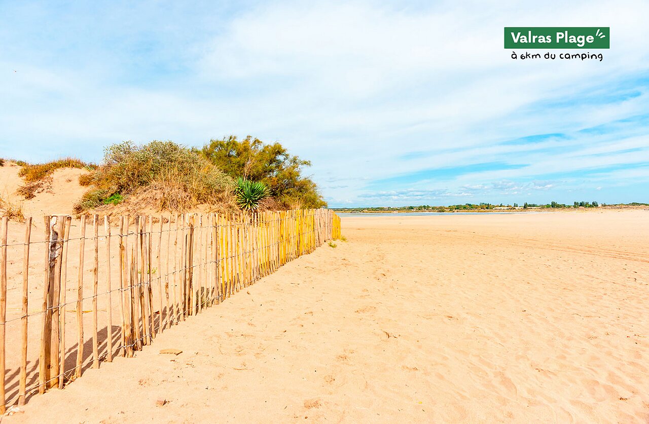 Playa de arena y dunas en Valras-Plage, H�rault, para visitar.