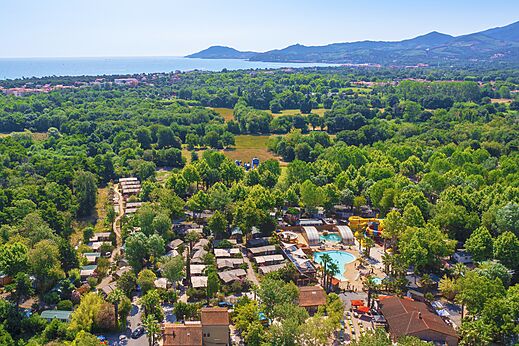 Piscinas, Mobil-homes en el camping CAPFUN Paris Roussillon en ARGELES SUR MER (66).