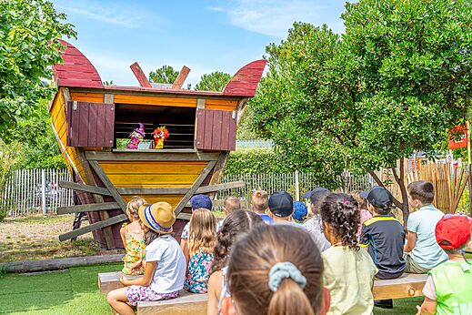 Espectáculo de marionetas para niños en el camping CAPFUN Pinèda en CAZAUX (33).