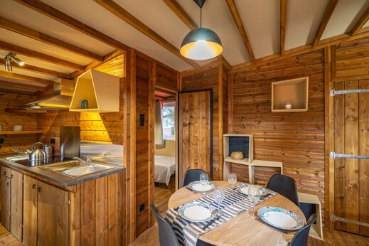Interior Mobil-home en camping CAPFUN Plan du Fernuy en LA CLUSAZ (74).