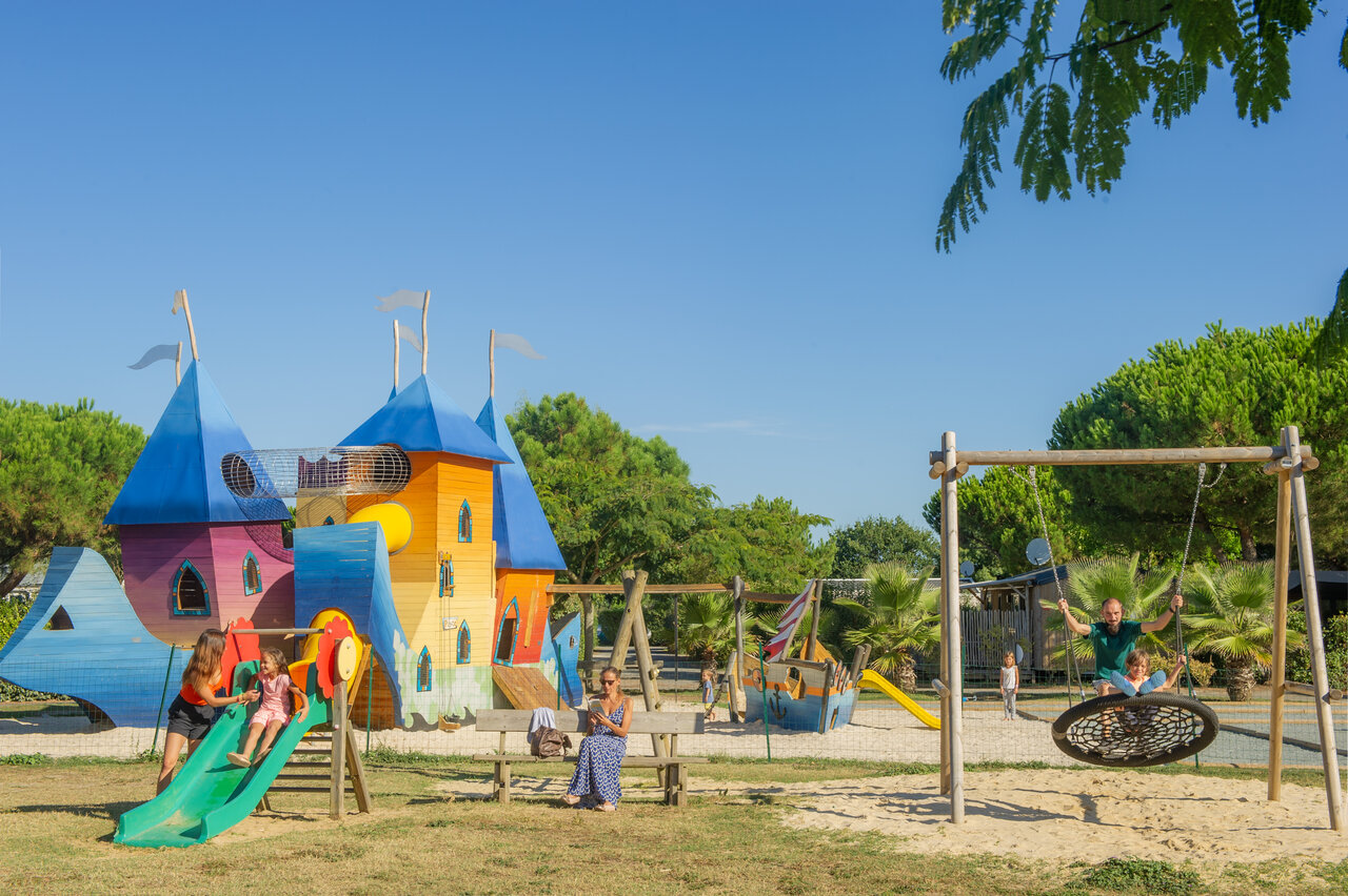 Juegos infantiles en el camping CAPFUN Quatre Vents d'Ol�ron en St Georges d�Ol�ron (17).