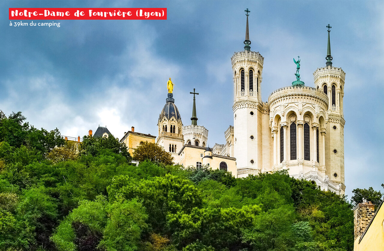 Basilique Notre-Dame de Fourvi�re, monument embl�matique � visiter � Lyon, Auvergne-Rh�ne-Alpes.