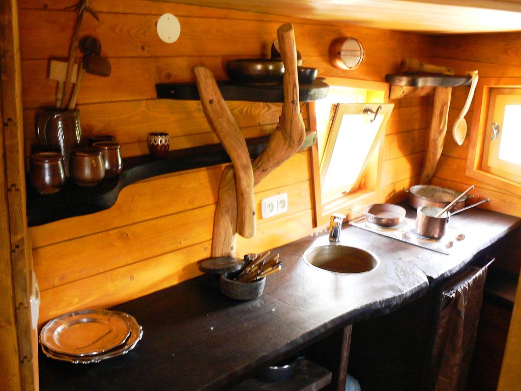 Rgnire : Maisons dans les arbres, Camping Rhone Alpes - 10