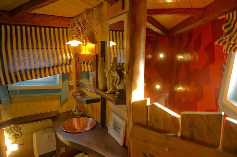 Sagittaire : Maison insolite, Camping Rhone Alpes - 3
