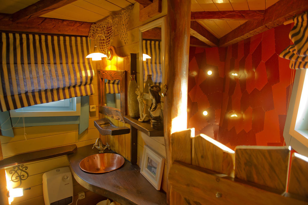 Sagittaire : Maison insolite, Camping Rhone Alpes - 3