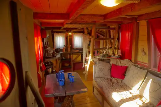 Sagittaire : Maison insolite, Camping Rhone Alpes Sagittaire : Maison insolite, Camping Rhone Alpes
