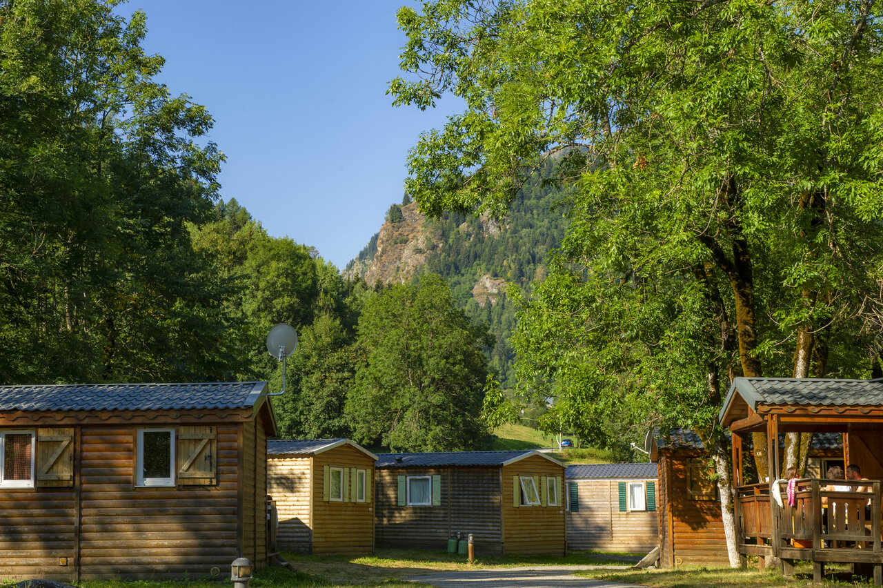 Mobil-homes de madera, monta�a en camping CAPFUN Saint Colomban, Saint Colomban des Villards.