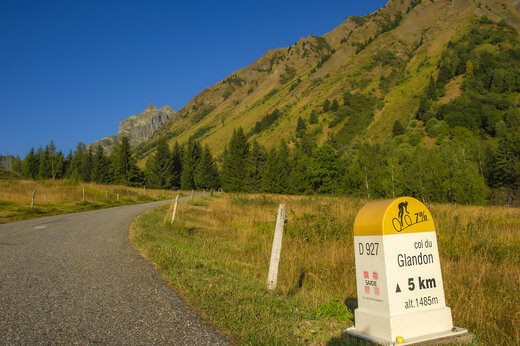 Se�al Col du Glandon, ruta ciclista de monta�a en el camping CAPFUN Saint Colomban en Saint Colomban des Villards (73).