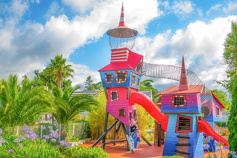 Juego Carabouille - Gran parque infantil en el camping CAPFUN Saint Laurent en LA FORET FOUESNANT (29).
