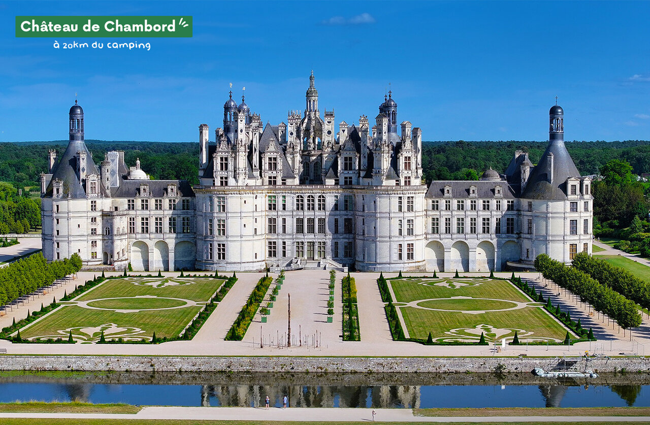 Castillo de Chambord, majestuoso monumento hist�rico del Loira, para visitar cerca de Cheverny.