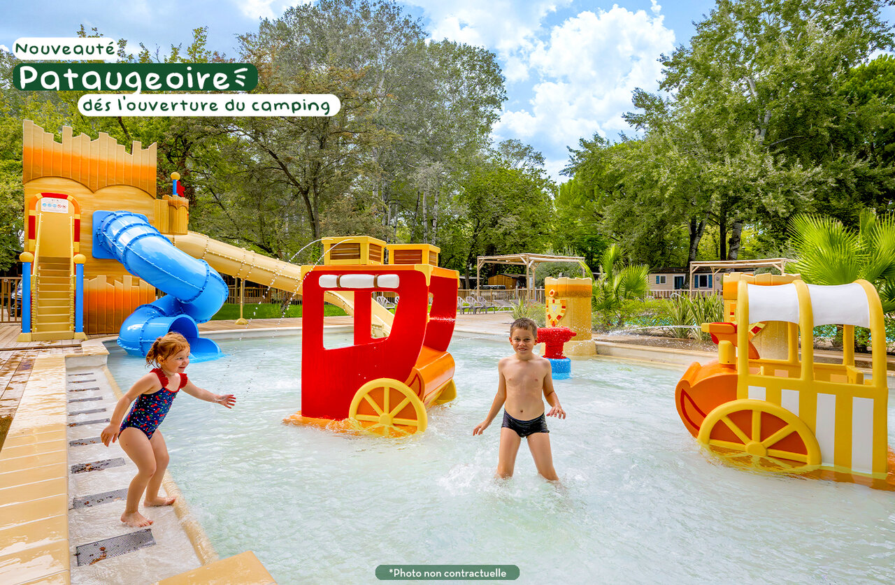 Piscina infantil, toboganes y juegos acu�ticos en camping CLICOCHIC Seuli�res, Saint-Denis-d'Ol�ron.