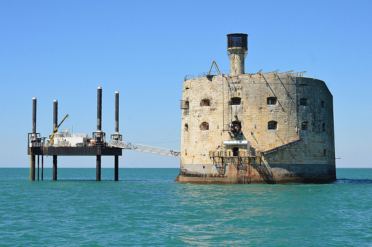 Fort Boyard, monumento hist�rico en el mar cerca de la isla de Ol�ron, Charente-Maritime.
