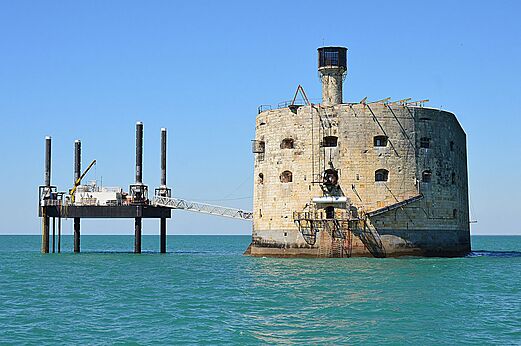 Fort Boyard, fortaleza marítima histórica para visitar cerca de Saint-Denis-d'Oléron (17).
