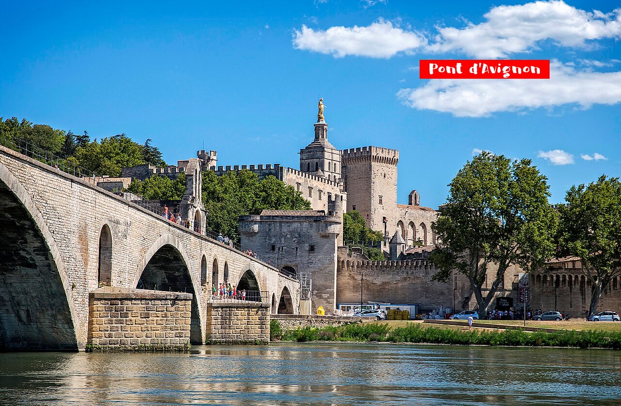 Puente de Avi��n y Palacio de los Papas, sitio hist�rico para visitar en Avignon.